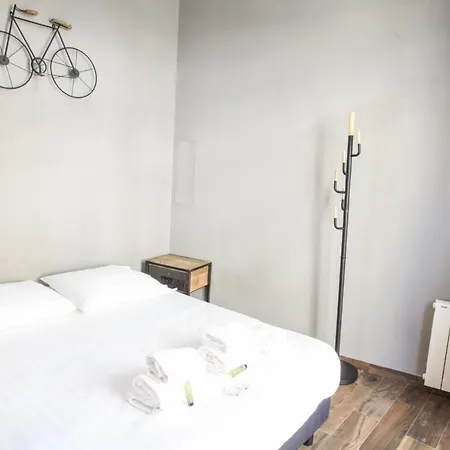 Bright And Classy Flat Loft-style Nearby Train Station Welkeys Χάβρη