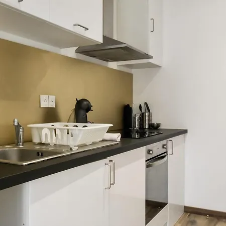 Bright And Classy Flat Loft-style Nearby Train Station Welkeys Διαμέρισμα