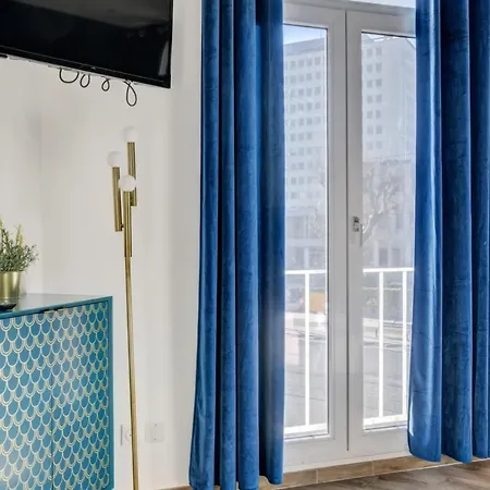 Bright And Classy Flat Loft-style Nearby Train Station Welkeys